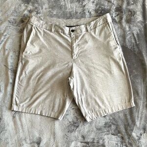 Lululemon Commission Shorts Men's Size 38 Heather Gray Golf Casual 11" Inseam